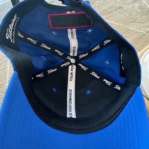 Titleist Pro V 1 Golf Hat Blue Adjustable - Picture 4 of 4